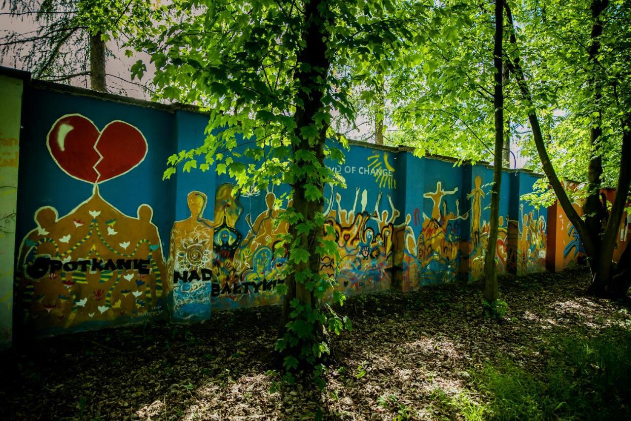 Miedzynarodowy Dom Spotkan Mlodziezy W Oswiecimiu Exterior foto